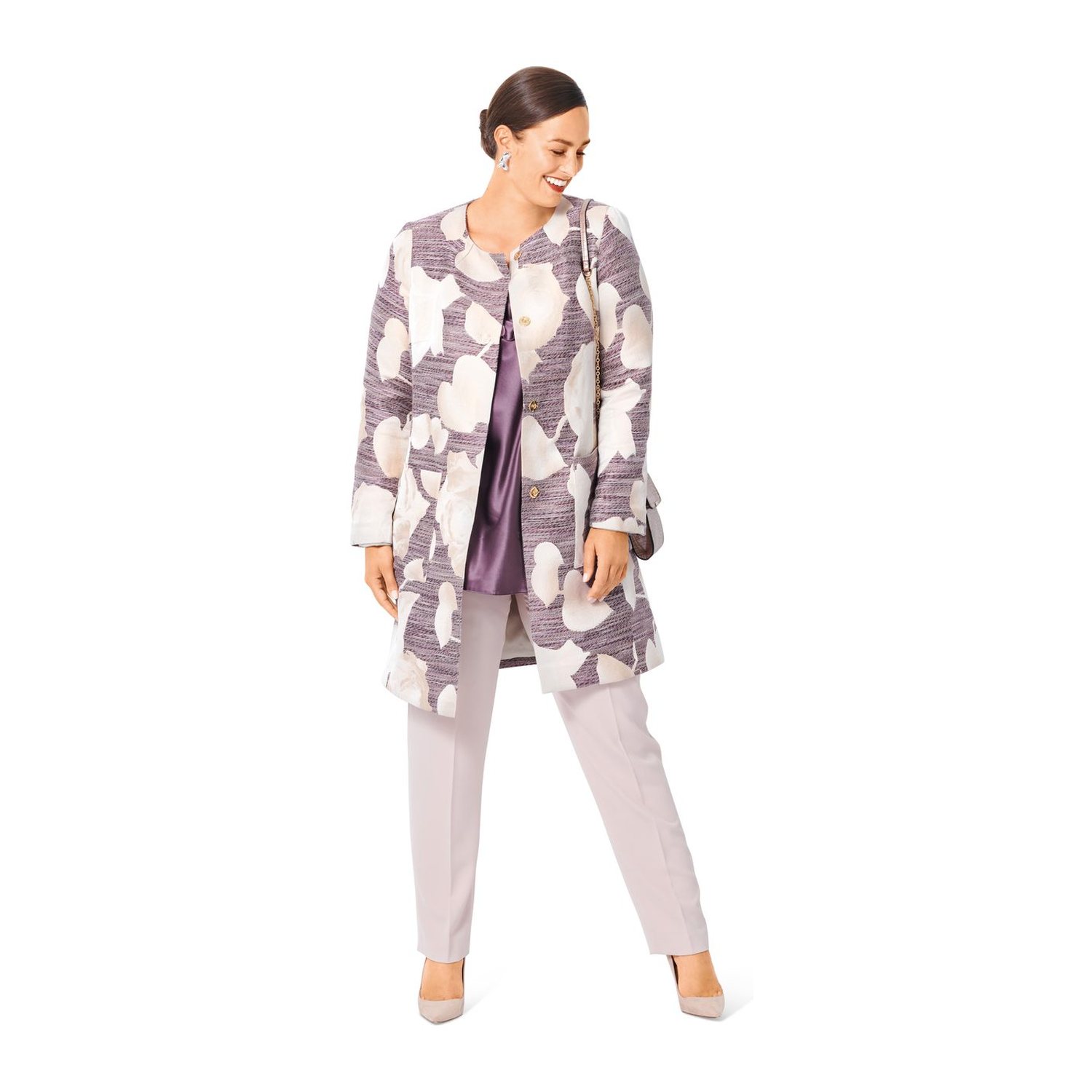 burda style Schnittmuster 6034: Kragenloser Mantel und Jacke, Modellfoto 2