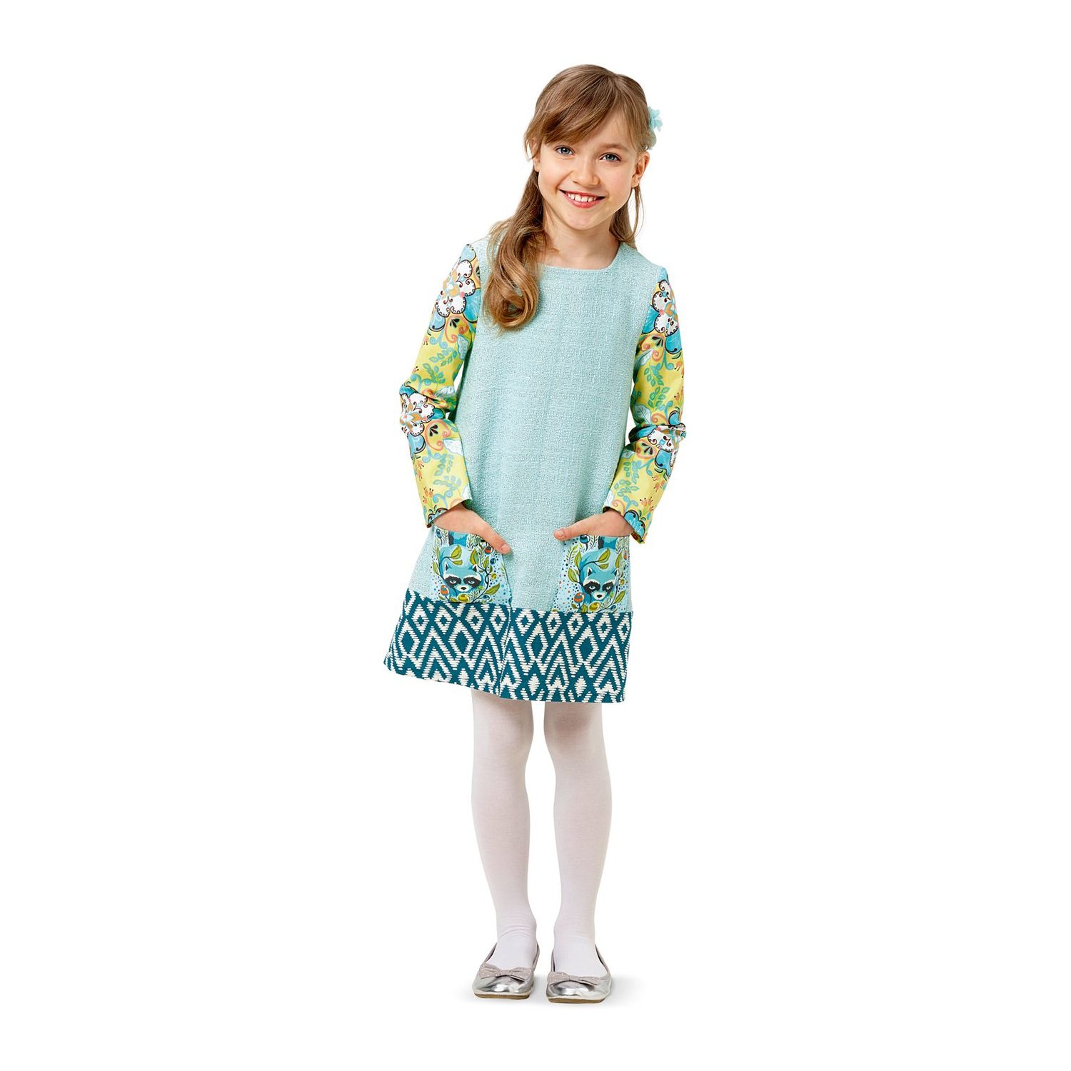 burda style Schnittmuster 9380: Einfaches Mädchenkleid, Modellfoto 3