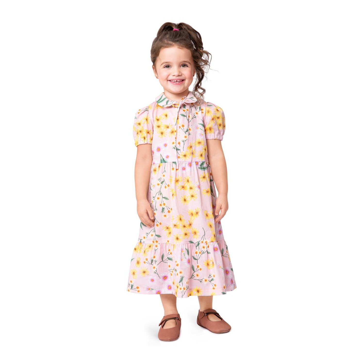 burda style Schnittmuster 9212: Kinderkleid mit Bubikragen, Modellfoto 3