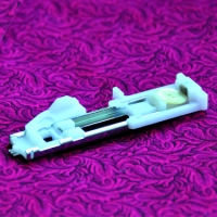 Janome Knopflochfuß mit Größenmesser