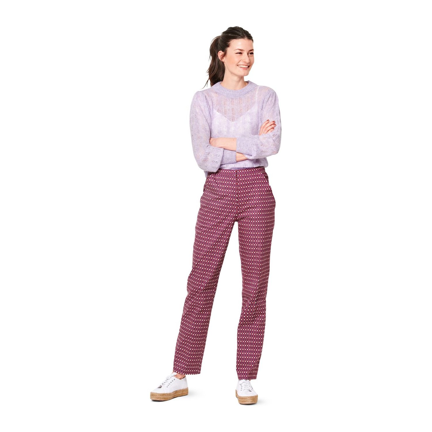 burda style Schnittmuster 6101: Stoffhose mit Bügelfalte, Modellfoto 1