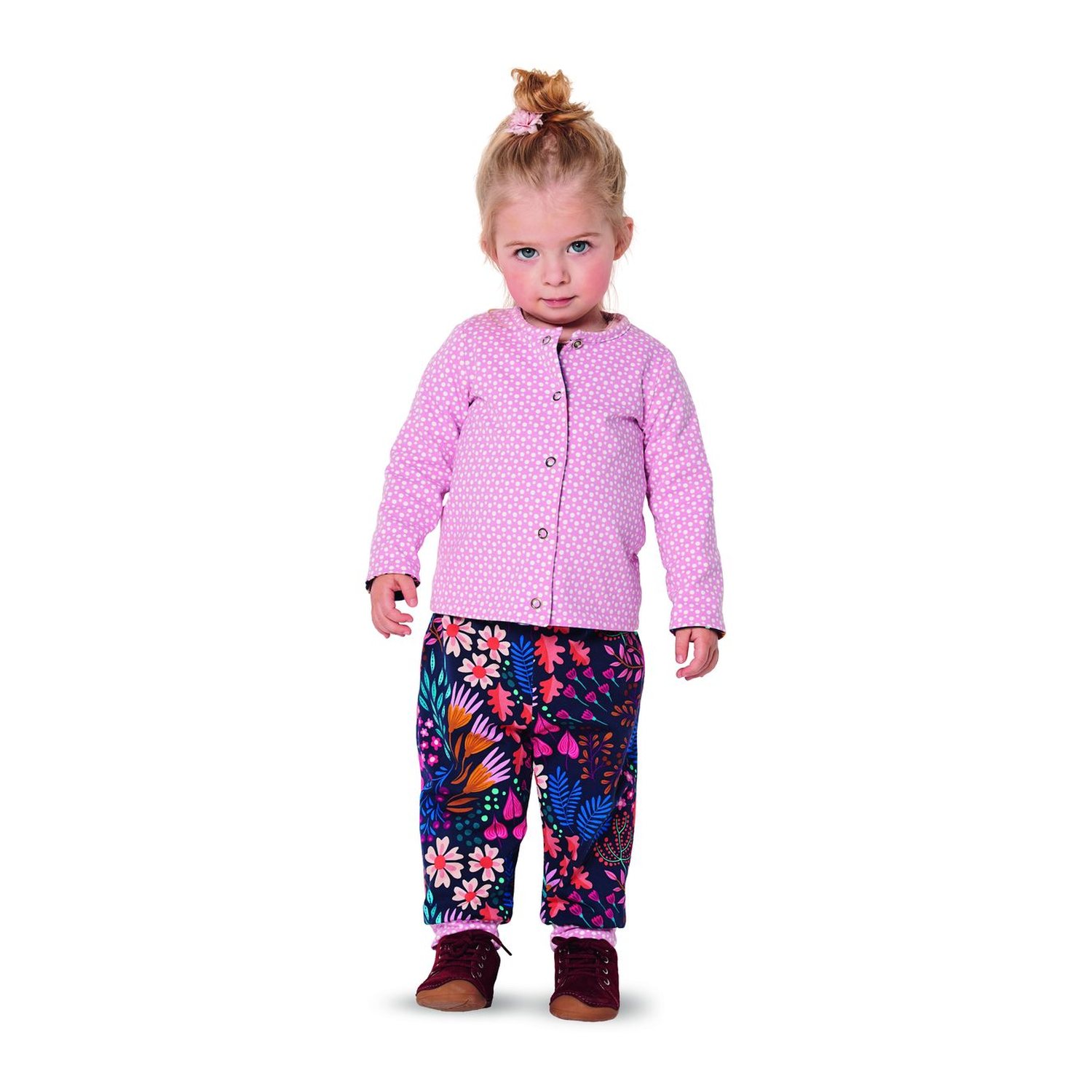 burda style Schnittmuster 9293: Wendejacke und Wendehose, Modellfoto 2