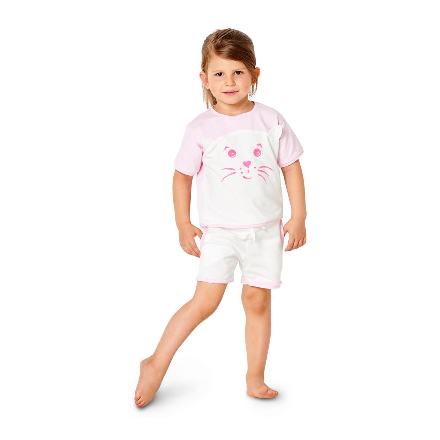 burda style Schnittmuster 9326: Kinderpyjama mit Bärengesicht, Modellfoto 1