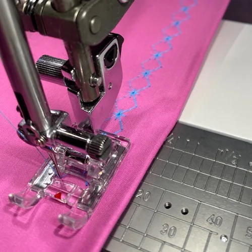Janome Satinstichfuß F 9 mm