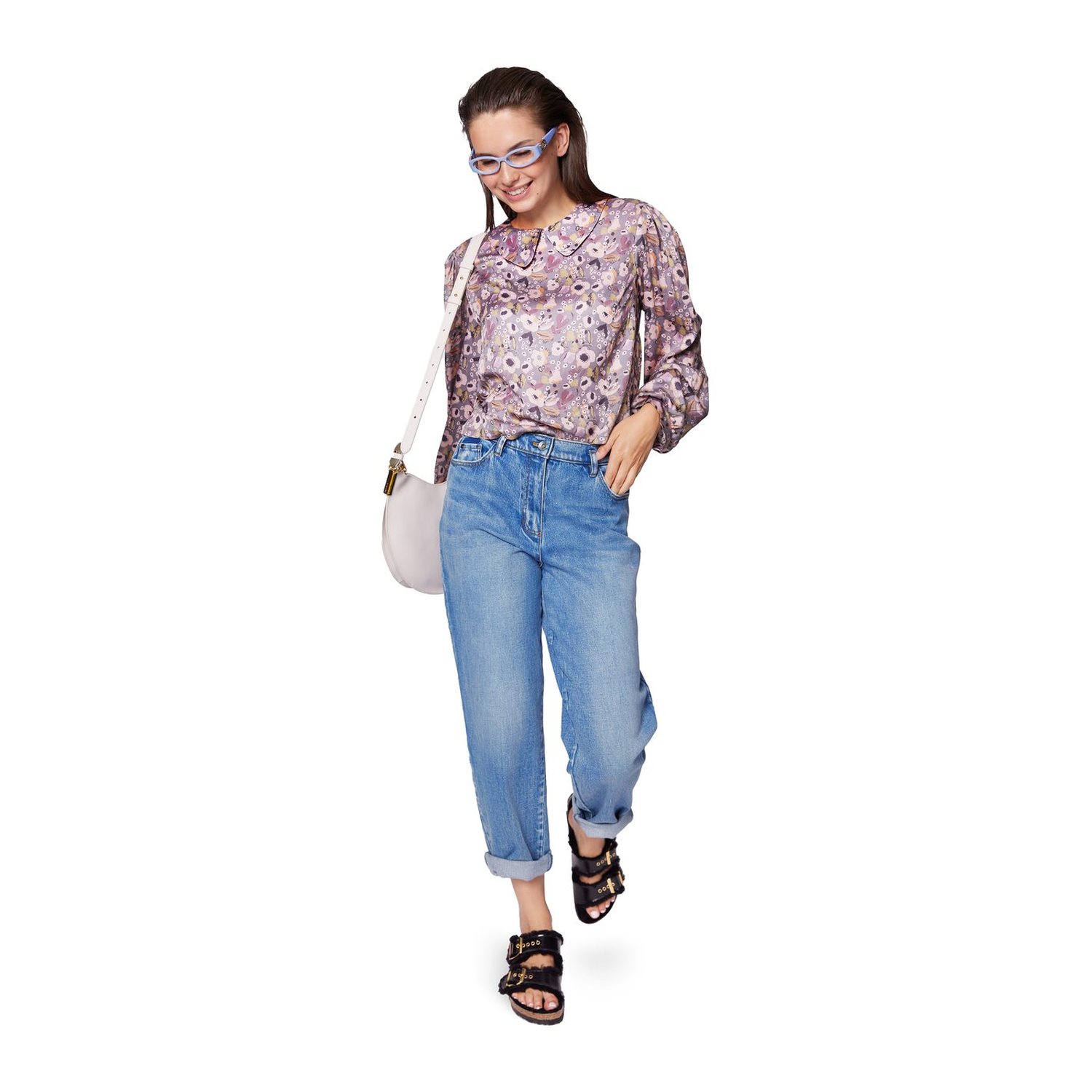 burda style Schnittmuster 5687: Blusen mit Puffärmeln und Bubikragen, Modellfoto 2