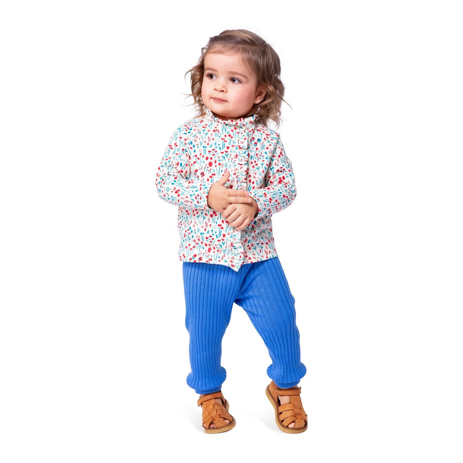 burda style Schnittmuster 9203: Kinderjacken mit Rüschen, Modellfoto 3