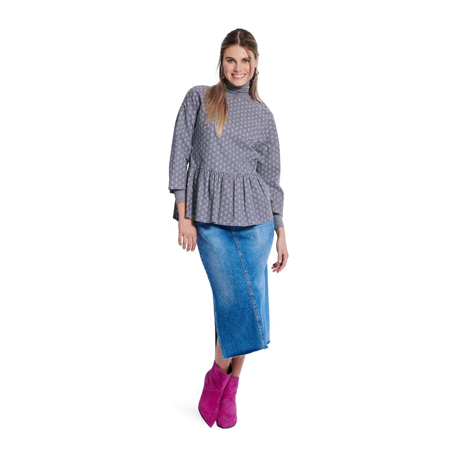 burda style Schnittmuster 5856: Blusenshirt mit Saumrüsche, Modellfoto 3