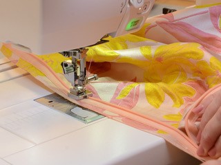 Janome Verdeckter Reißverschlussfuß (schmal) für 1522, 415, 423S, Ansicht 4