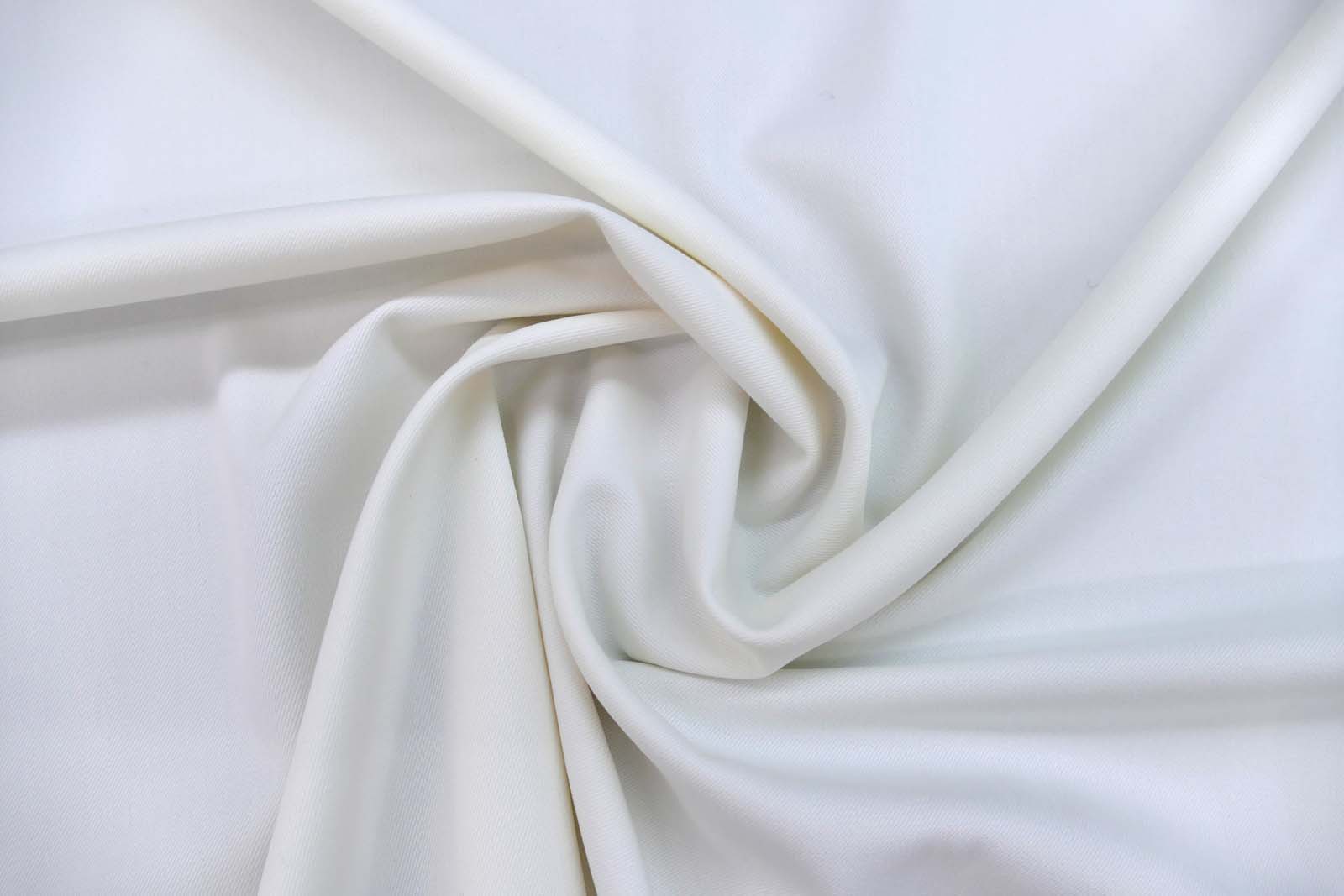 Satin Royal weiß 002