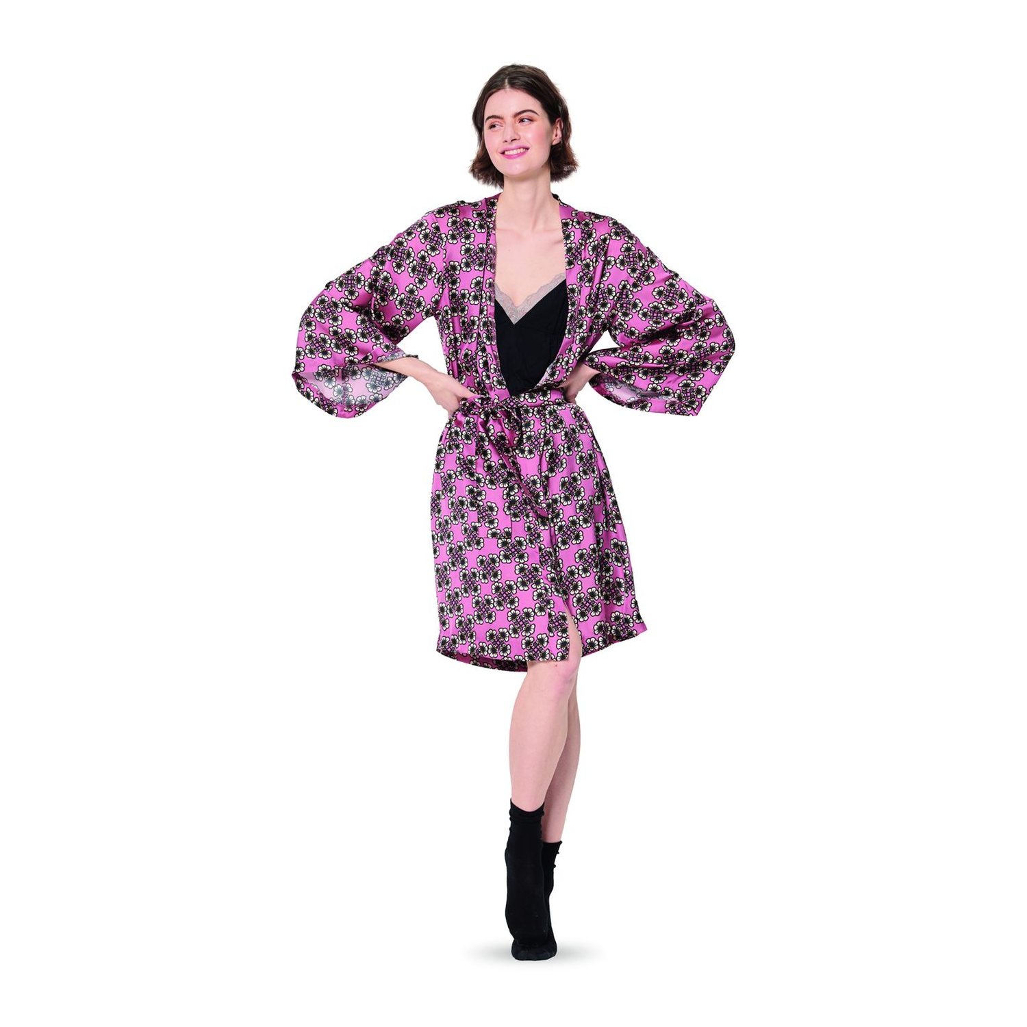 burda style Schnittmuster 6161: Kimono und Bademantel, Modellfoto 2