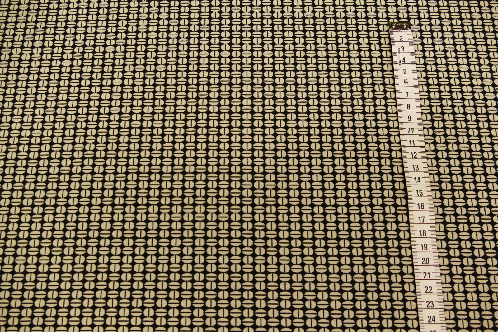 Stretchstoff schwarz creme