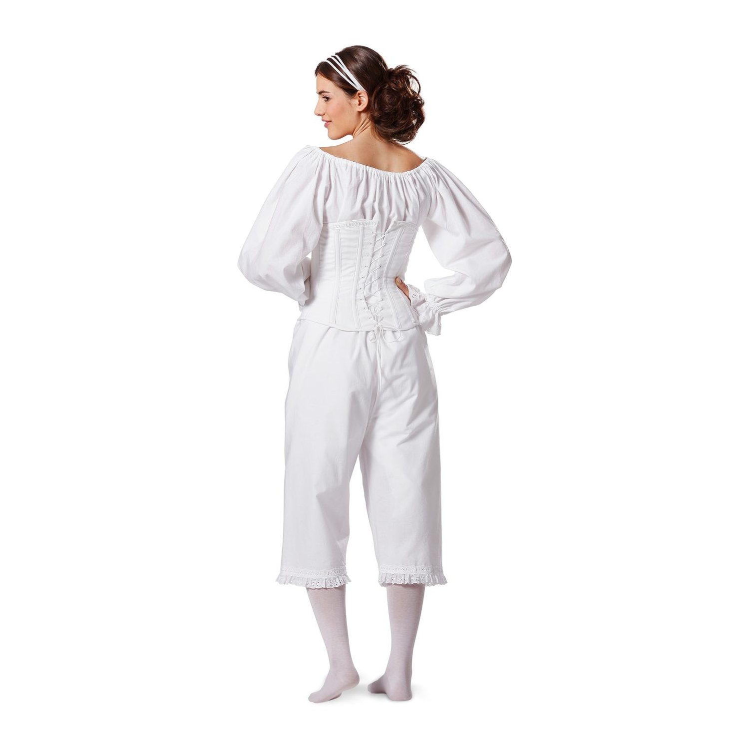 burda style Schnittmuster 7156: Mittelalterliches Hemd und Mieder, Modellfoto 3