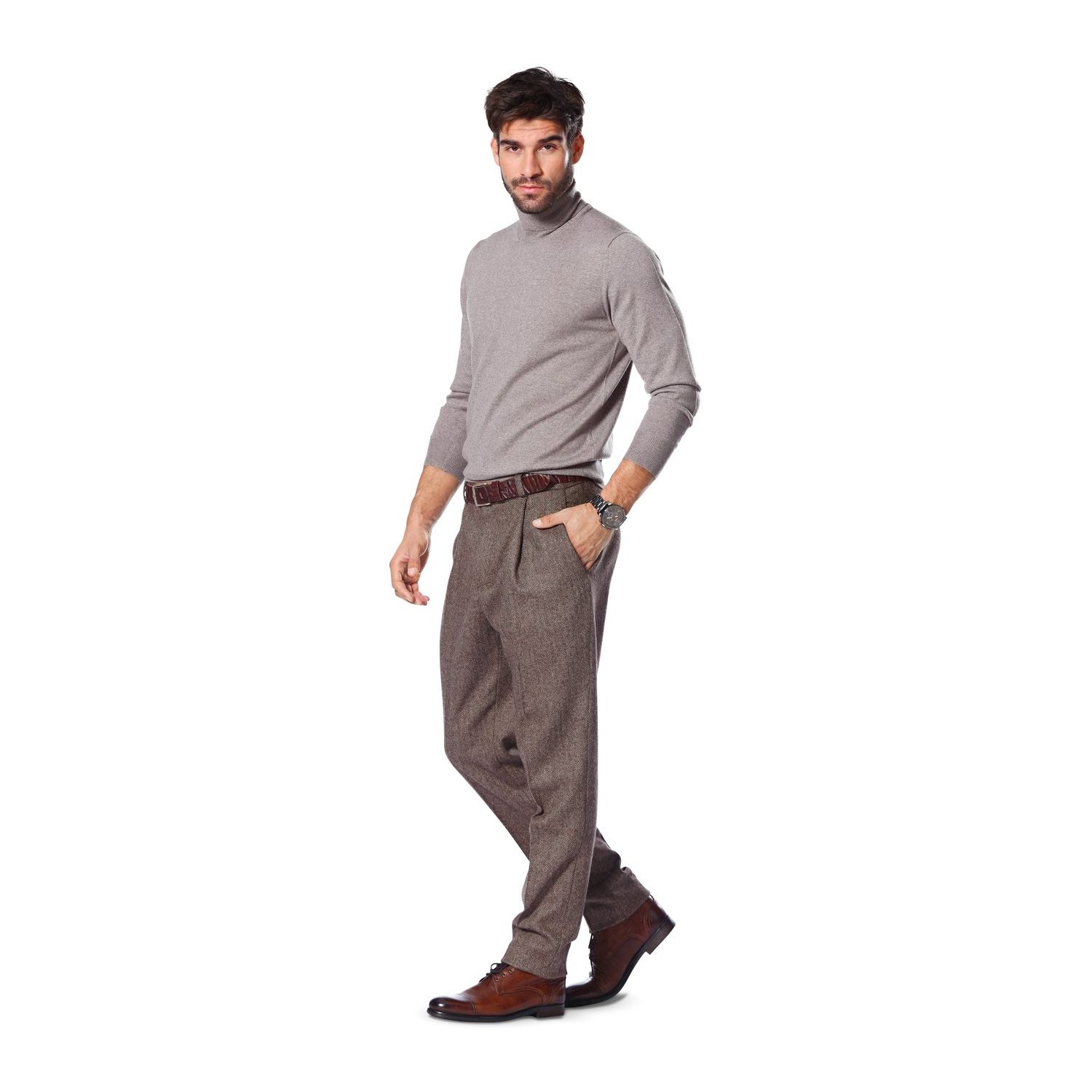 burda style Schnittmuster 7022: Herrenhose mit Bundfalte, Modellfoto 1