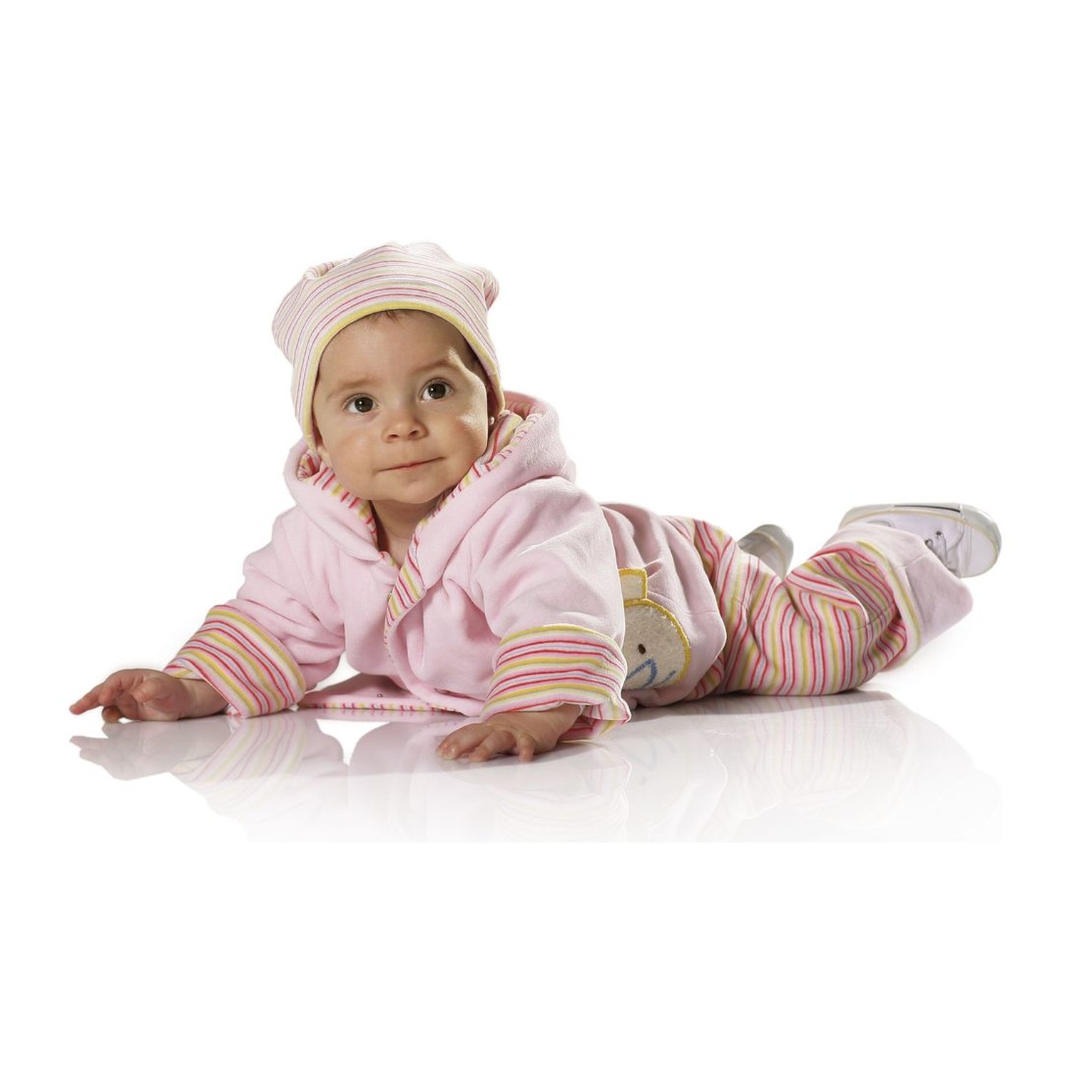 burda style Schnittmuster 9636: Babyjacke, Hose und Zipfelmütze, Modellfoto 2