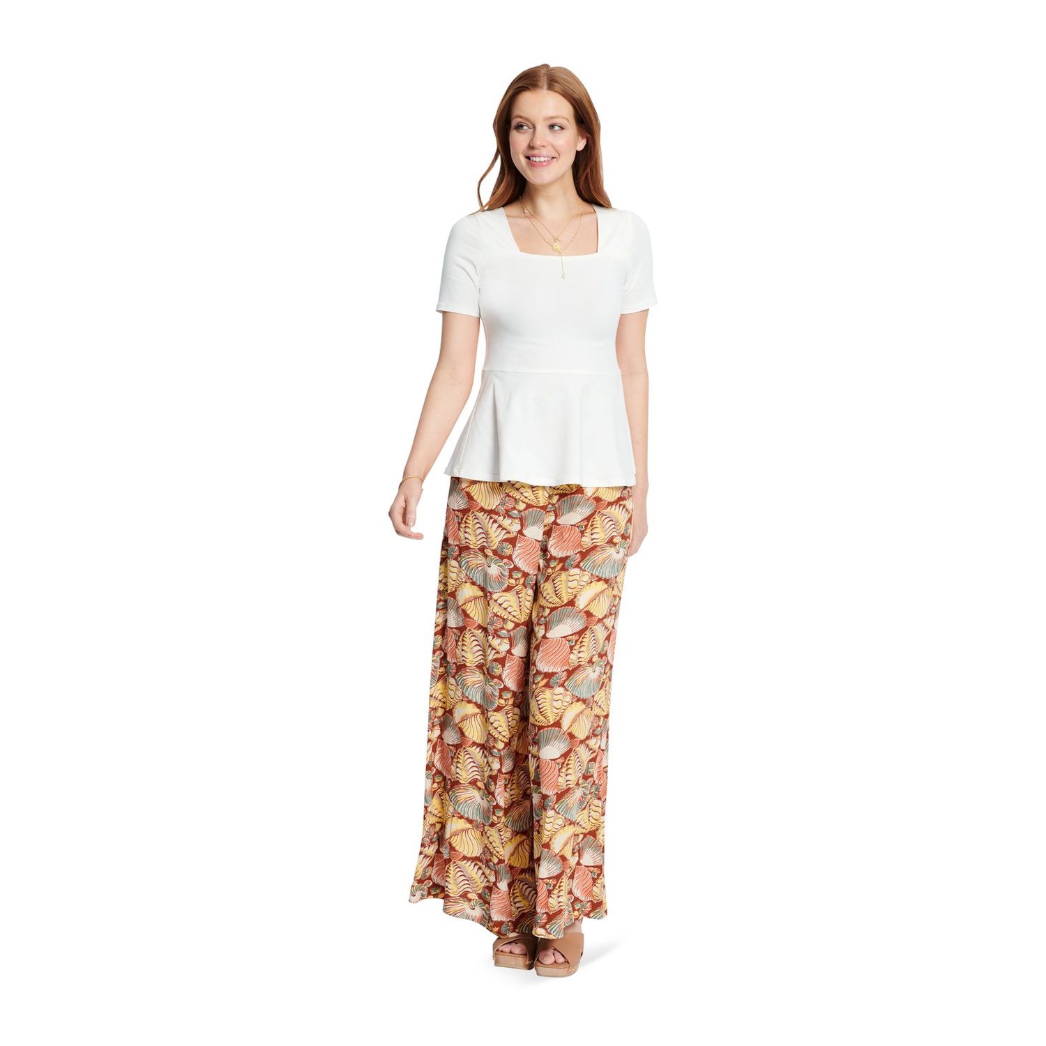 burda style Schnittmuster 5908: Jerseybluse mit Schößchen, Modellfoto 3