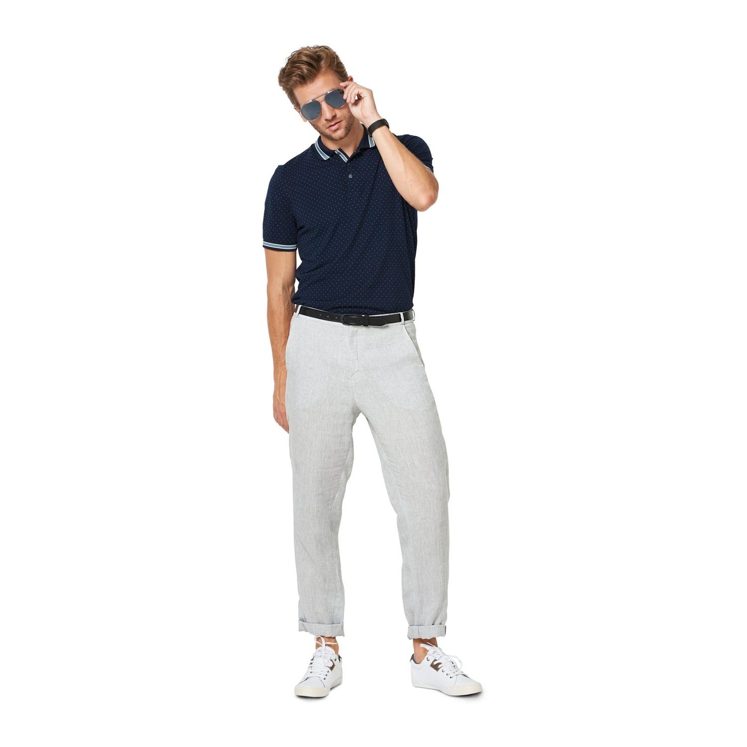 burda style Schnittmuster 6350: Herrenhose mit Kontrastband, Modellfoto 2