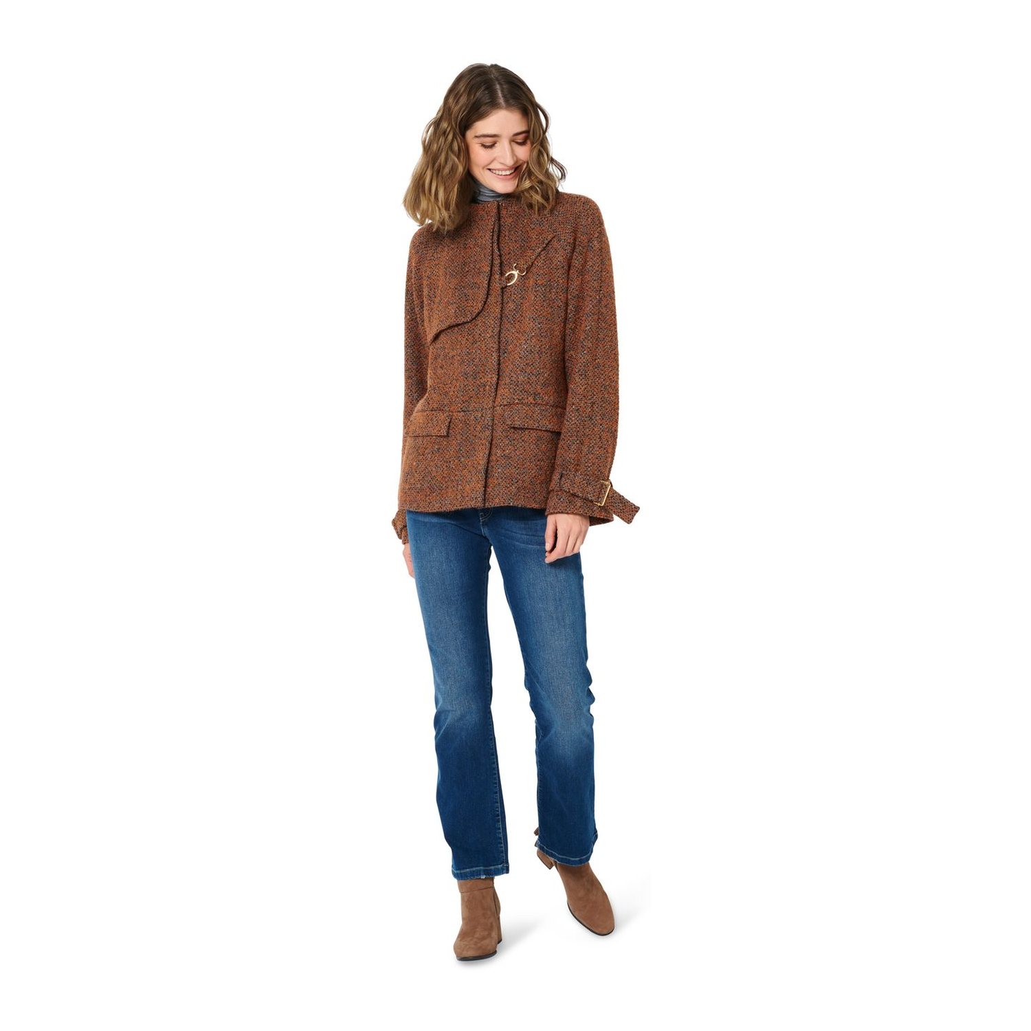 burda style Schnittmuster 5974: Mantel und Jacke mit Raglanärmeln, Modellfoto 3