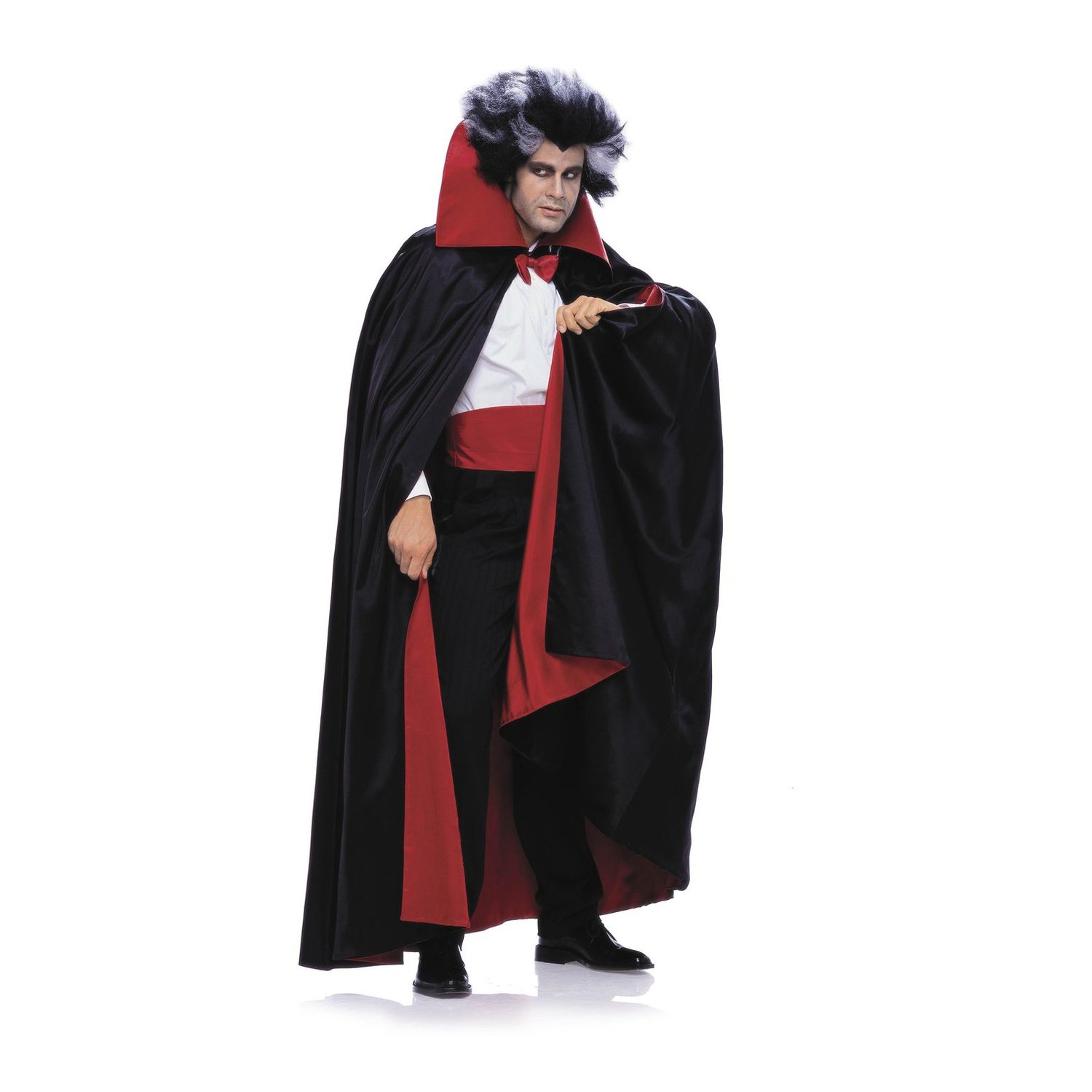 burda style Schnittmuster 2435: Capes für Dracula und Teufelin, Modellfoto 1