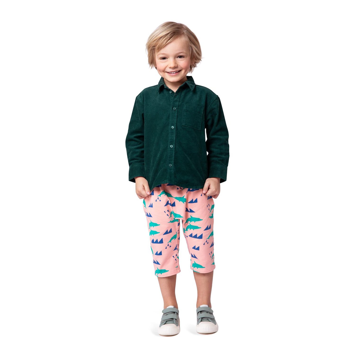 burda style Schnittmuster 9208: Jogginghosen für Kinder, Modellfoto 2