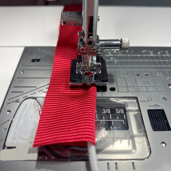 Janome Paspelfuß klein I2 9 mm