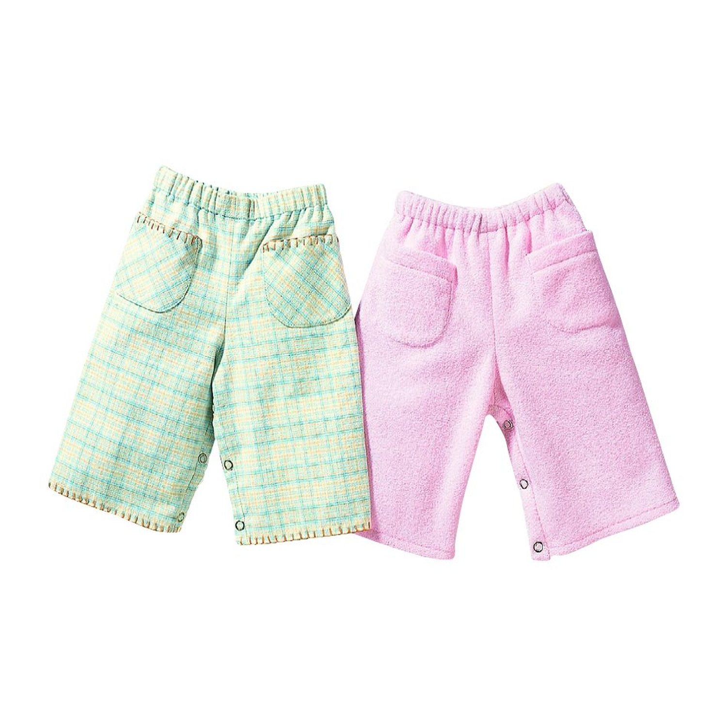 burda style Schnittmuster 9831: Babykombination zum Selbernähen, Modellfoto 2