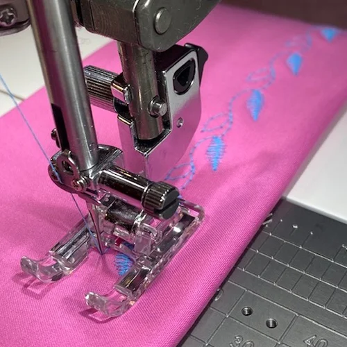 Janome Offener Applikationsfuß F2 (Metall)