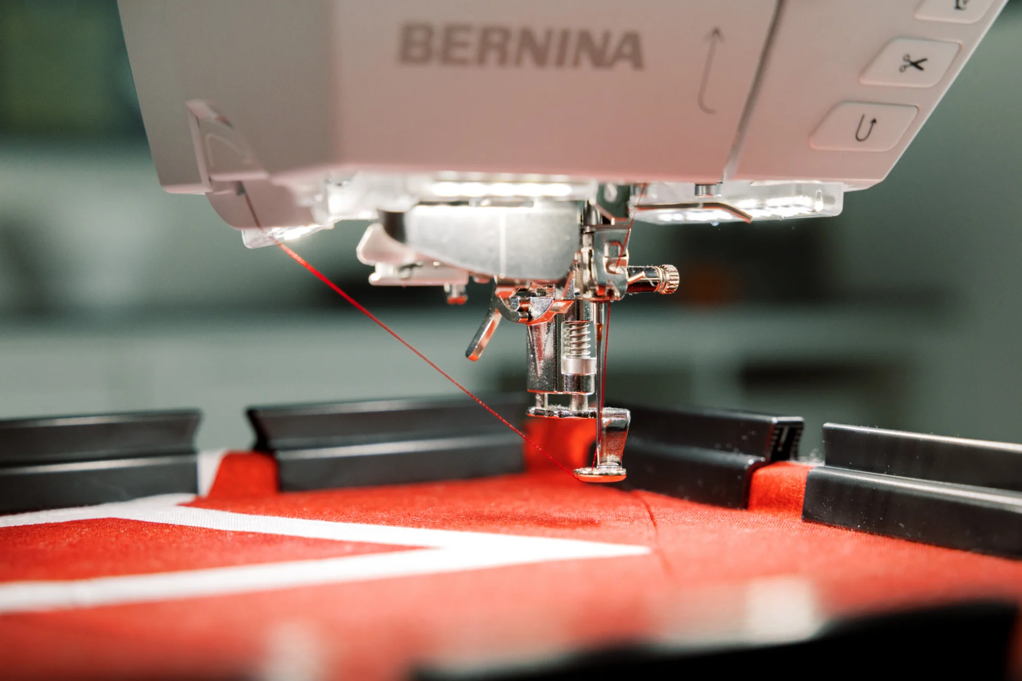 Bernina B 790 ULTRA inkl. Stickmodul PREMIUM, Ansicht 11