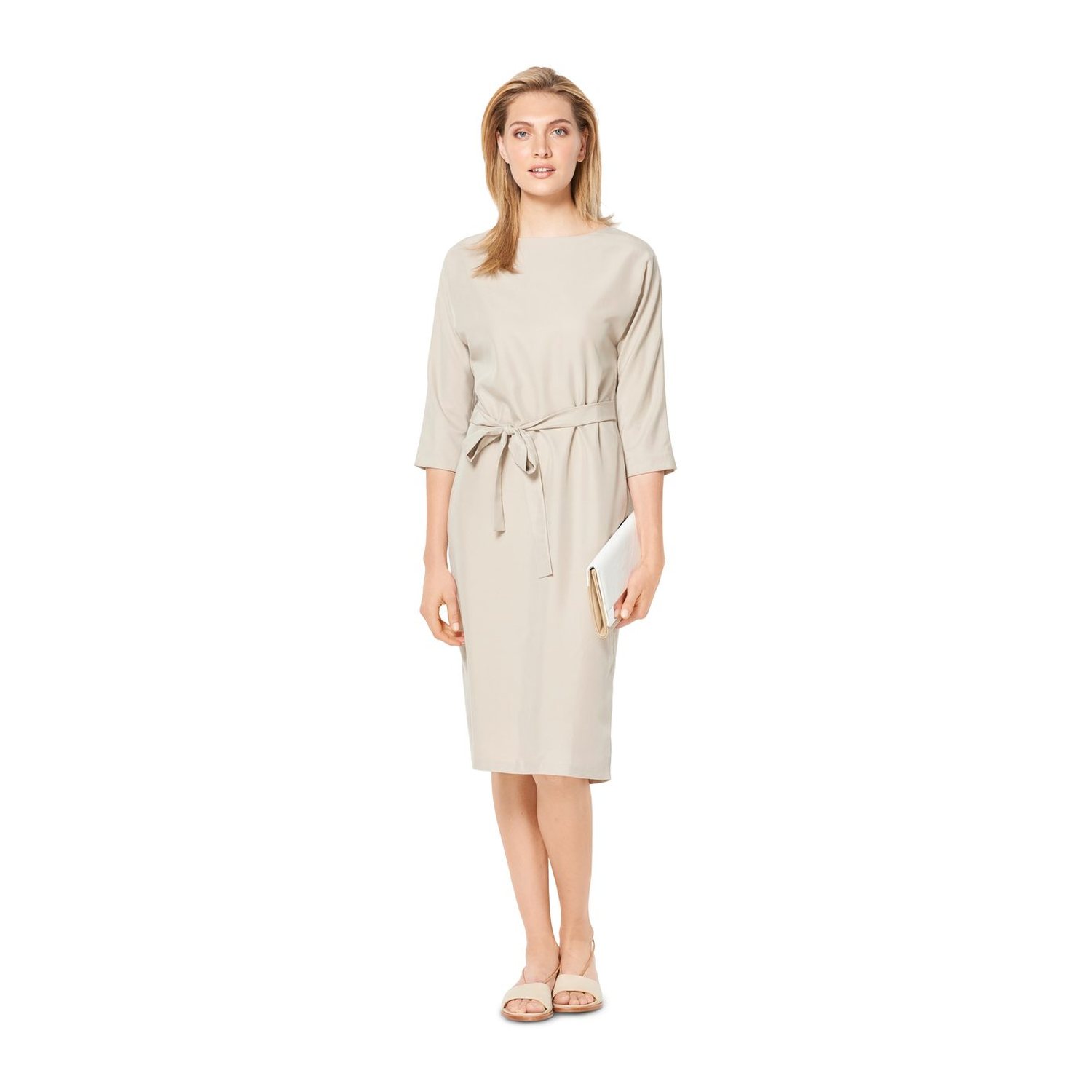 burda style Schnittmuster 6322: Tunikakleid und Hängerkleid, Modellfoto 1