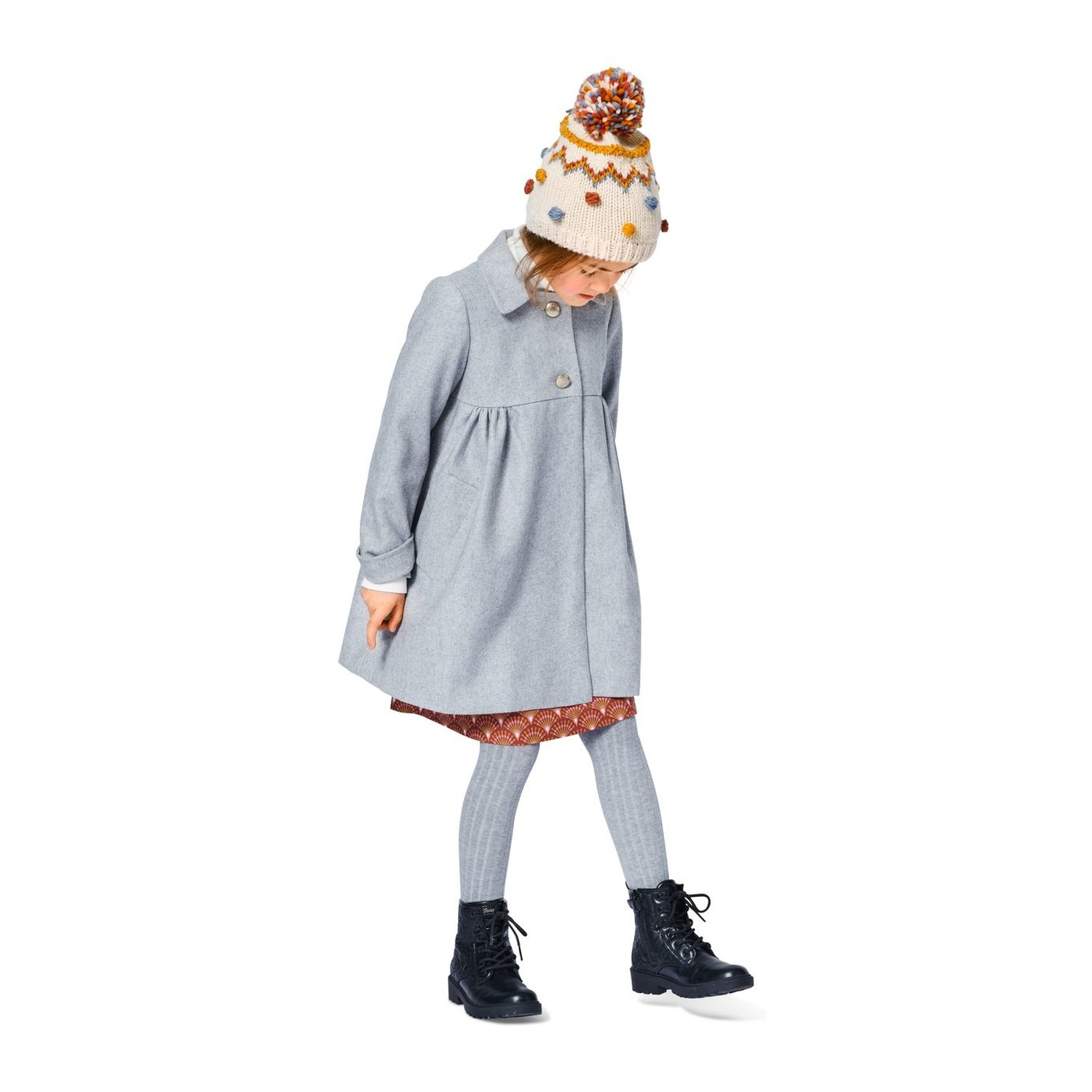 burda style Schnittmuster 9268: Mantel und Jacke mit Bubikragen, Modellfoto 2