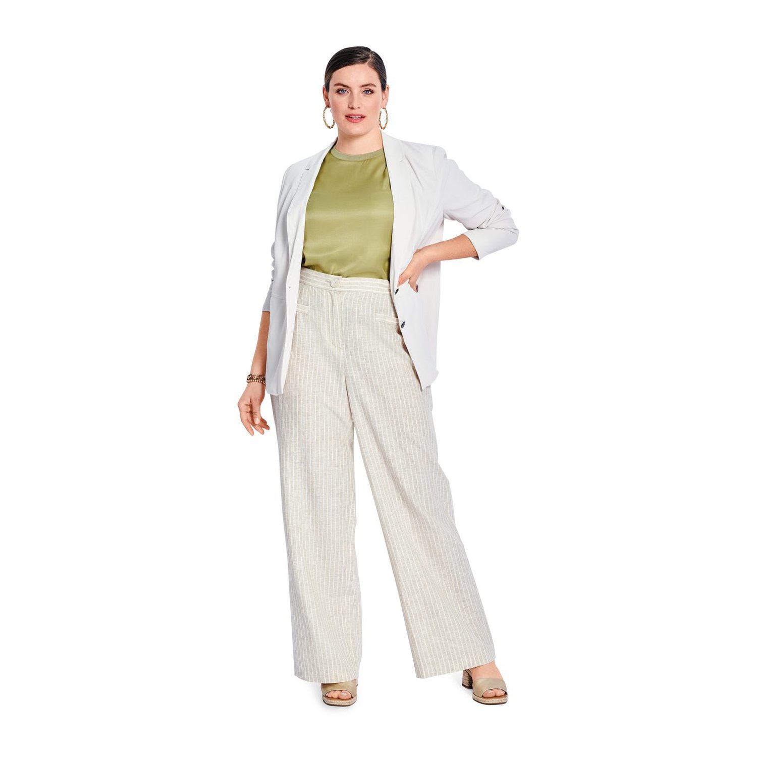 burda style Schnittmuster 5735: Leinenhose und 7/8-Jeans, Modellfoto 2
