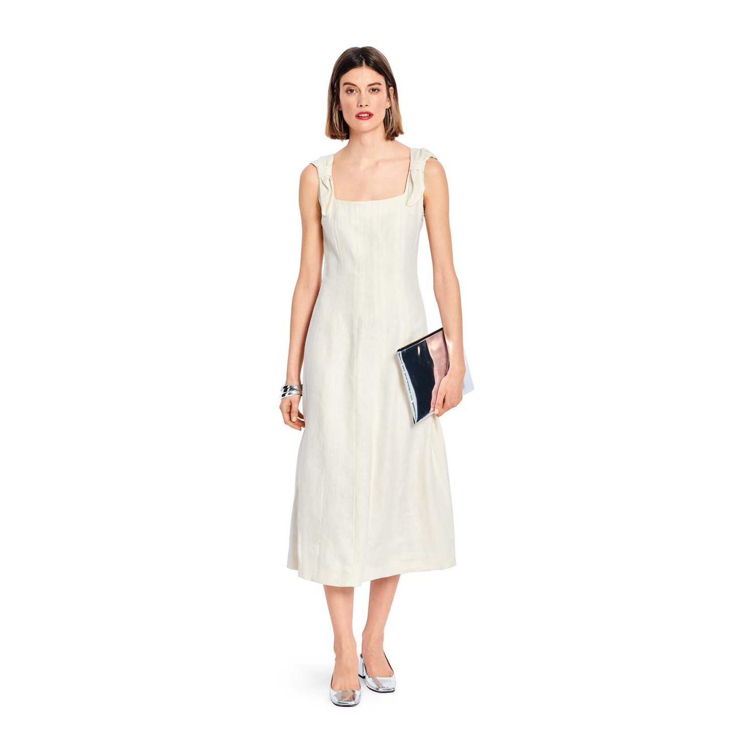 burda style Schnittmuster 5736: Bahnenkleid mit Schleifenträgern, Modellfoto 2