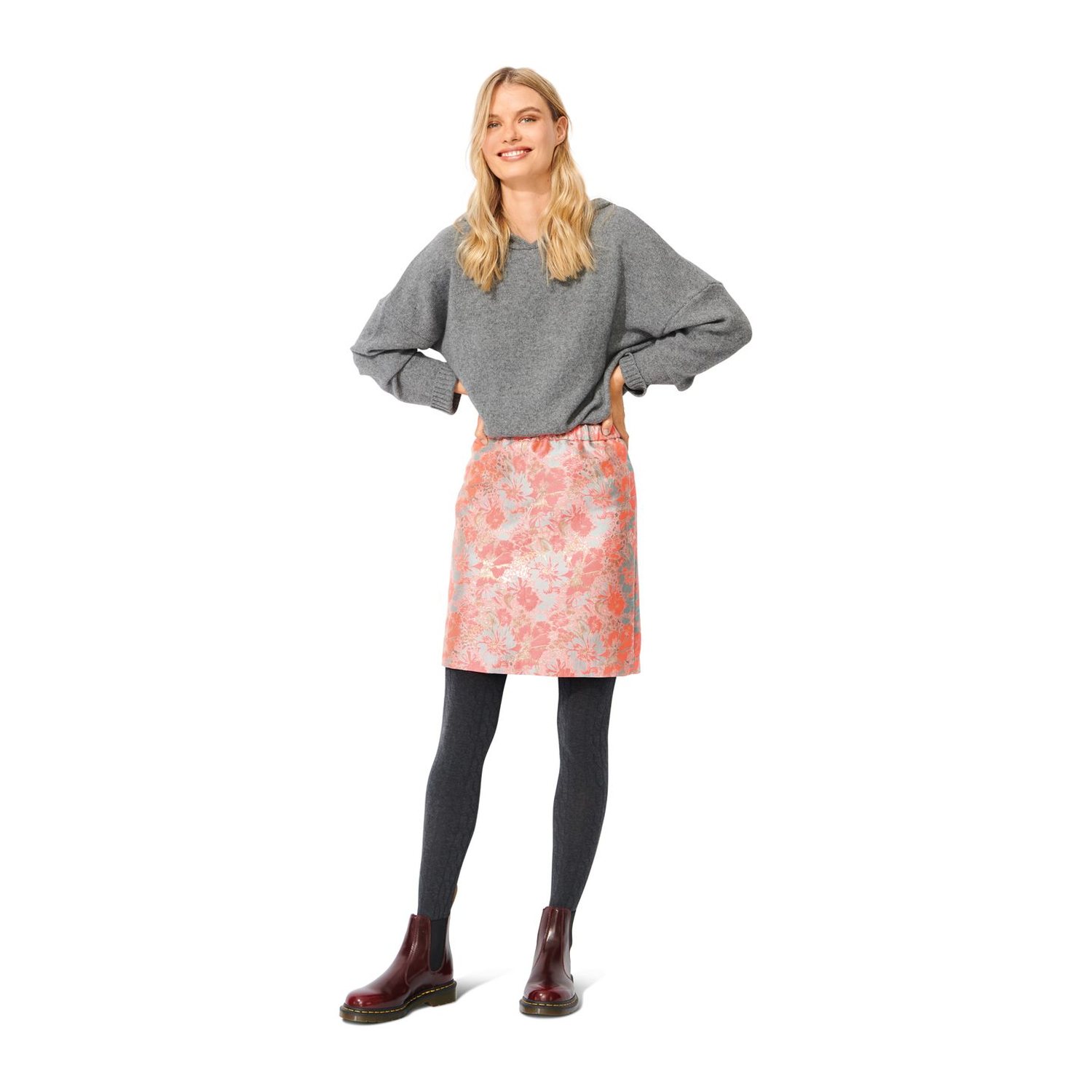 burda style Schnittmuster 6073: Schmaler Rock mit Gummibund, Modellfoto 2