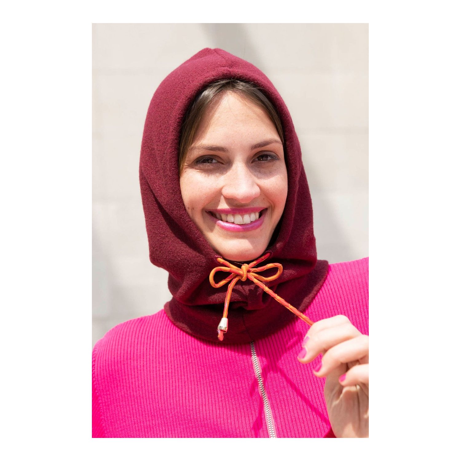 burda style Schnittmuster 5759: Balaklava, Fäustlinge und Muff, Modellfoto 2