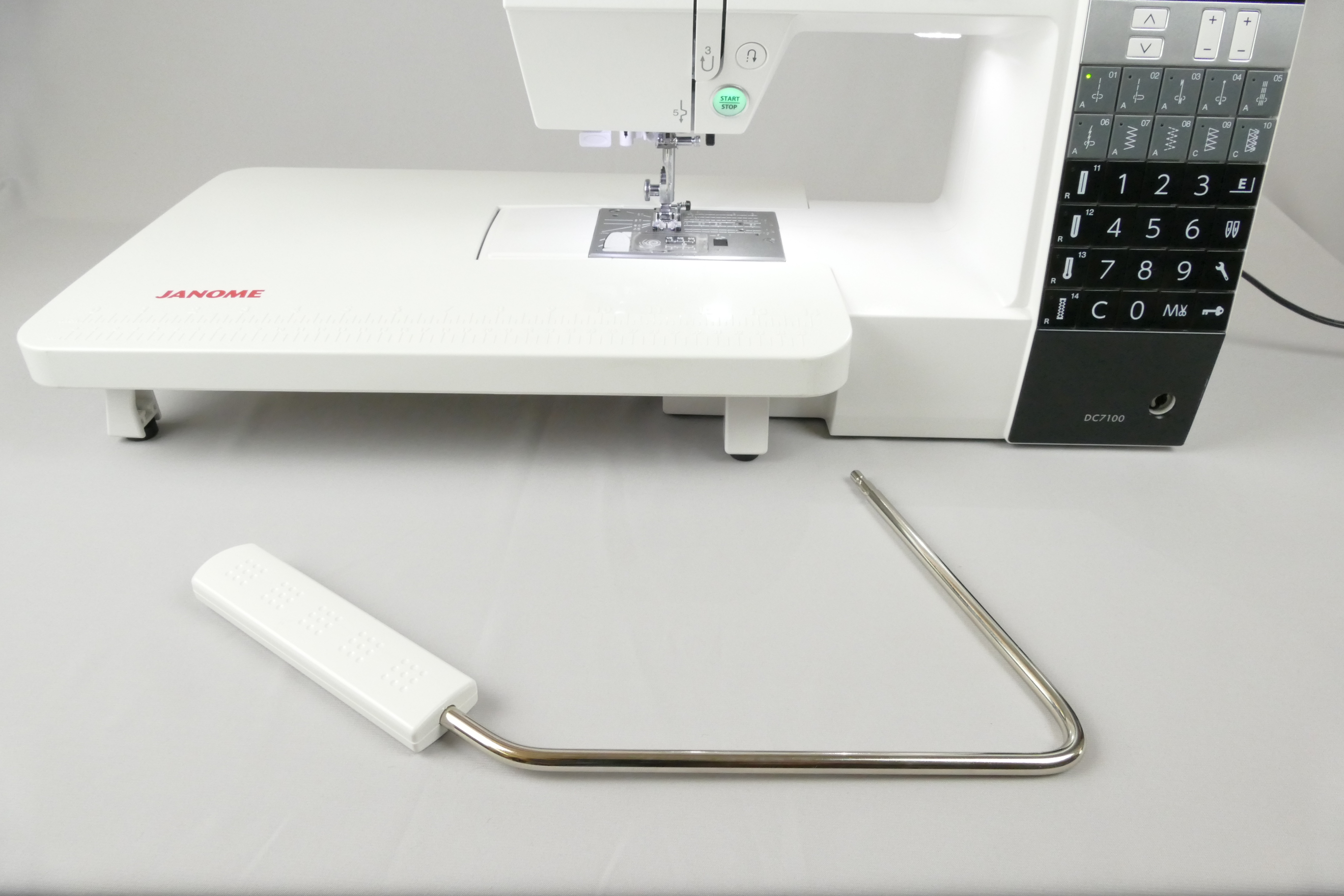 Janome DC7100