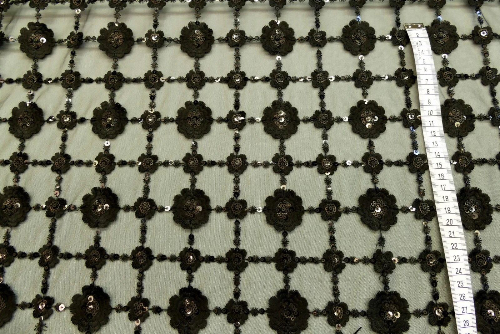 3D Spitze schwarz mit Pailletten, Ansicht 2