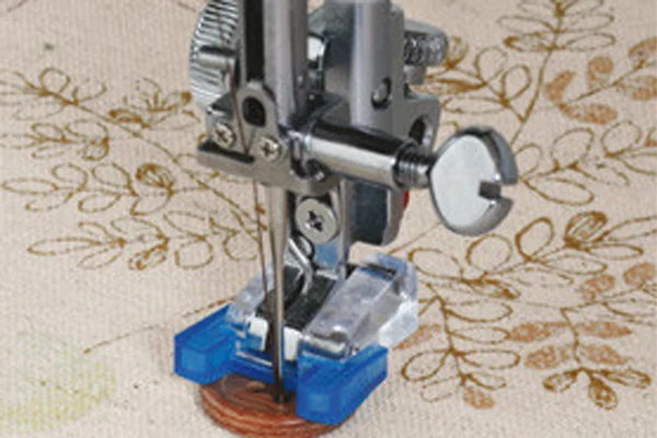 Janome Knopfannähfuß T 9 mm