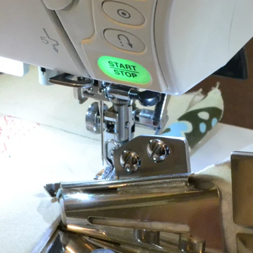 Janome Quilteinfasser (50 mm / 15 mm) für Stichplatten mit Spulenschnelleinlage