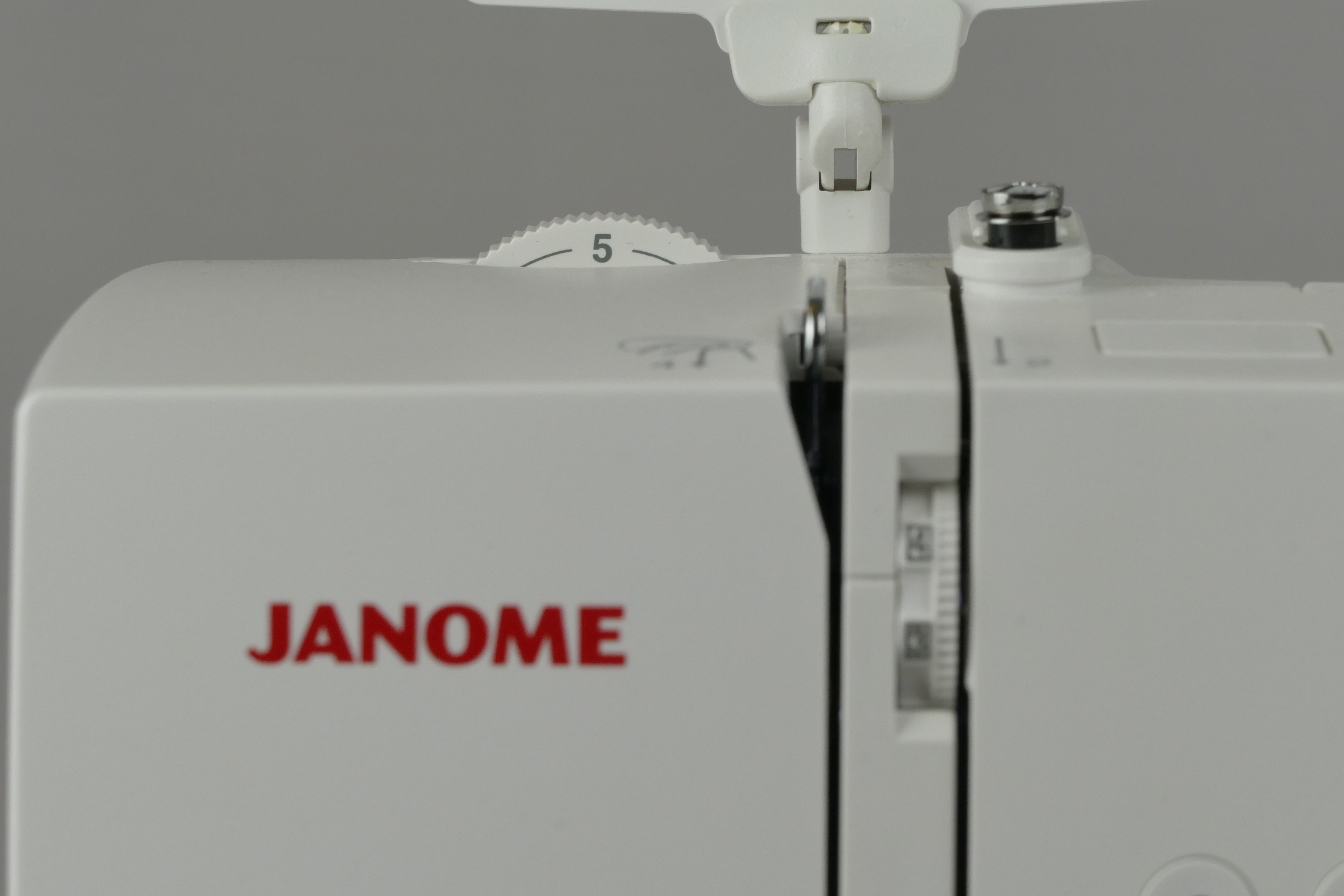 Janome DC7100