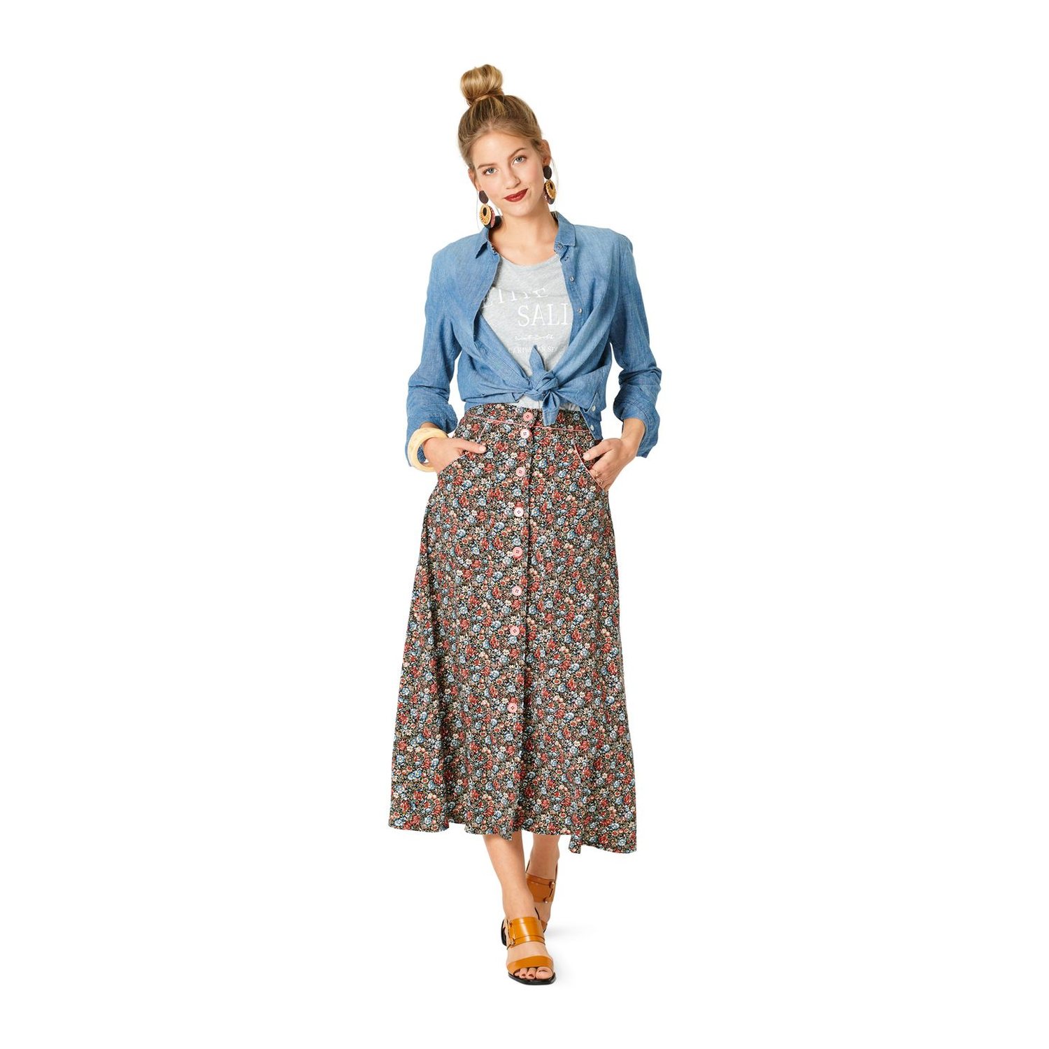 burda style Schnittmuster 6252: Ausgestellter Rock mit Formbund, Modellfoto 2