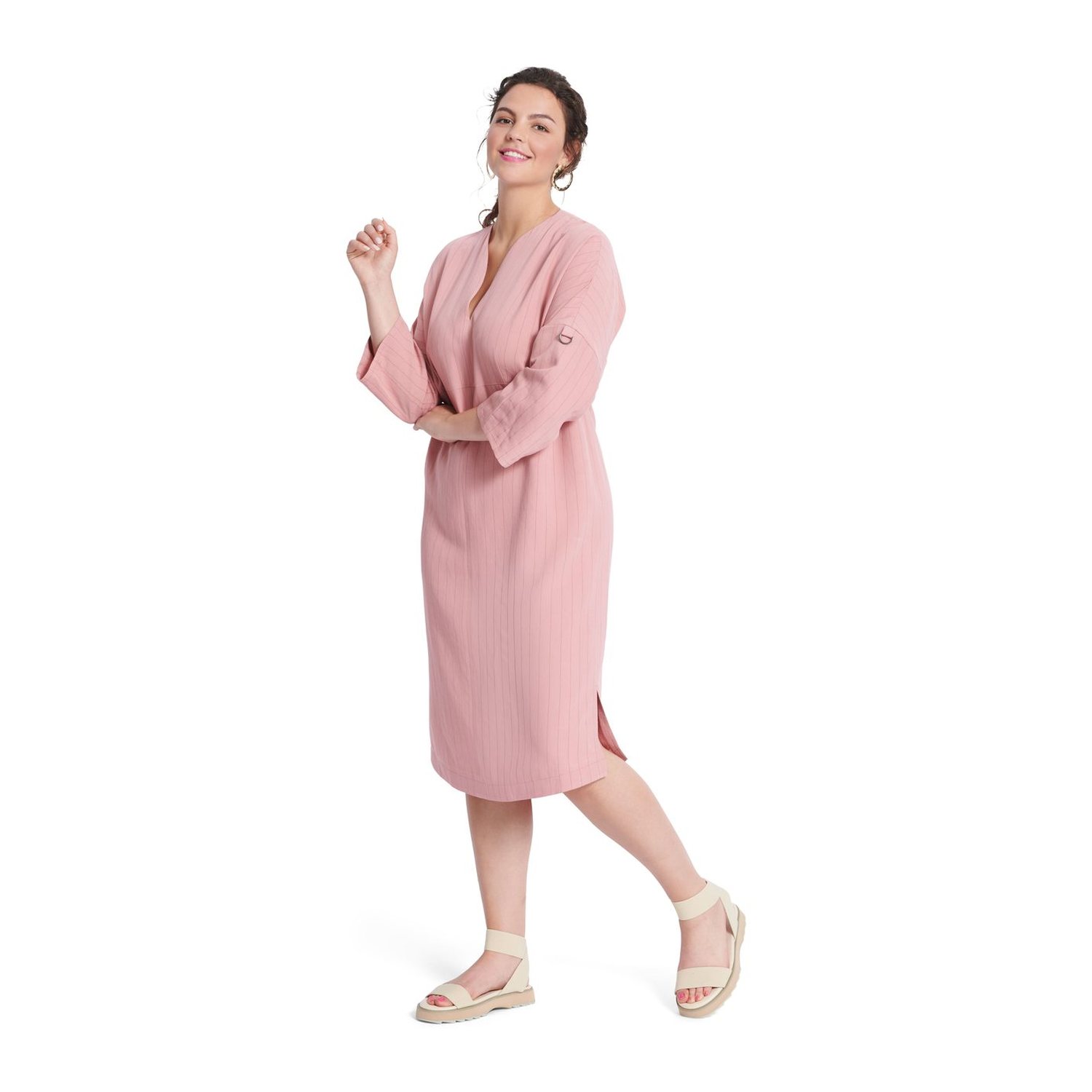 burda style Schnittmuster 5934: Kleid und Bluse mit Krempelärmeln, Modellfoto 2